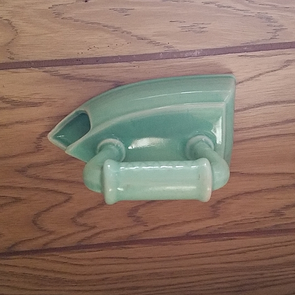 Other - SOLD - Vintage mid-century wall planter pocket flat iron